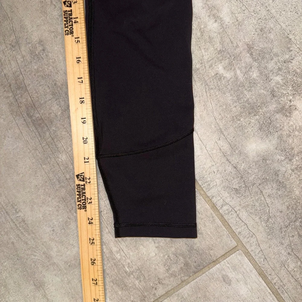 Lululemon Black Workout Leggings Yoga‎ Running Athletic Pants Size 4